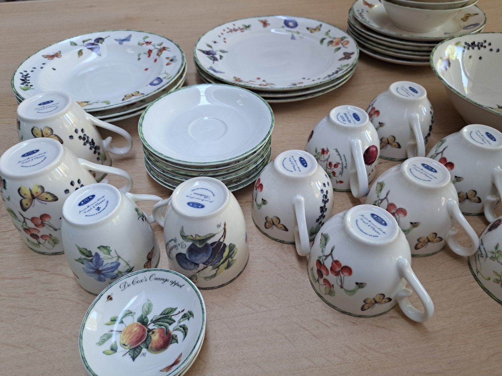 Janneke Brinkman JBS Fruit & Flowers Servies - 45-delig, Ophalen, Overige merken, Landelijk/Boerenbont, Zo goed als nieuw