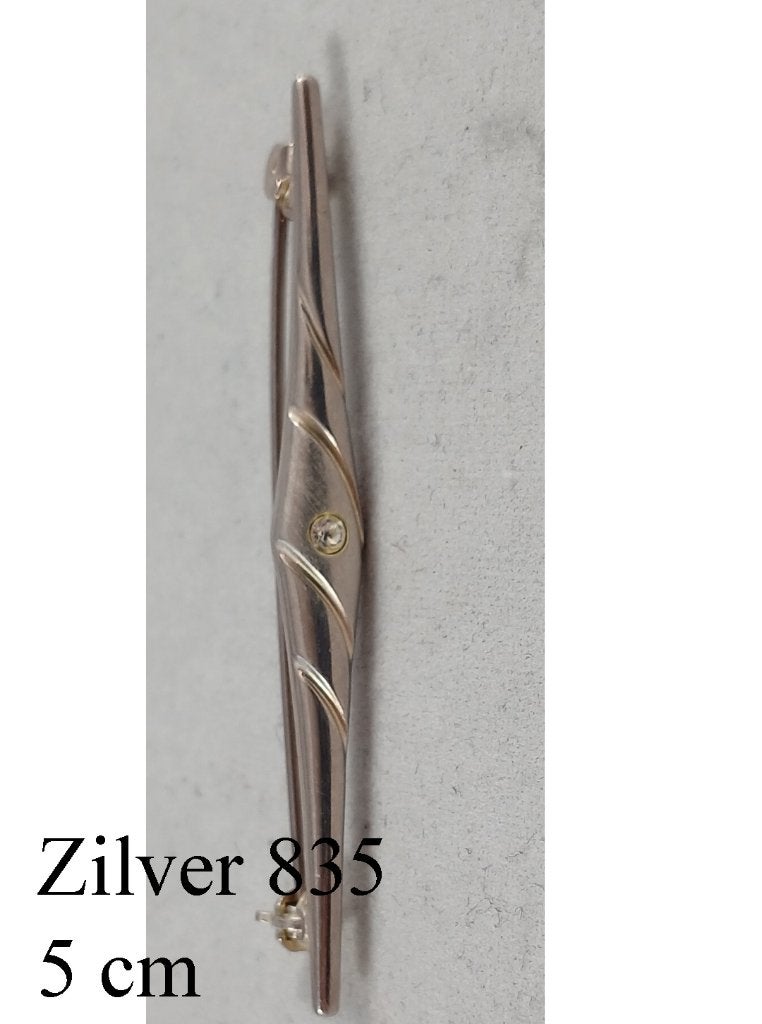 Zilveren Broche met steentje 835 zilver, 4 tot 7 cm, Zilverjuwelier.nl, Ophalen of Verzenden, Zo goed als nieuw