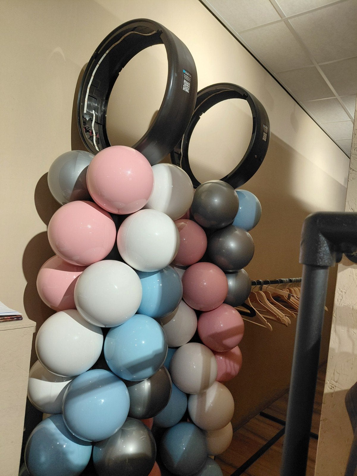 Ballonpilaren te koop - Feestelijke decoratie, Hobby en Vrije tijd, Feestartikelen, Zo goed als nieuw, Versiering, Overige, Ophalen