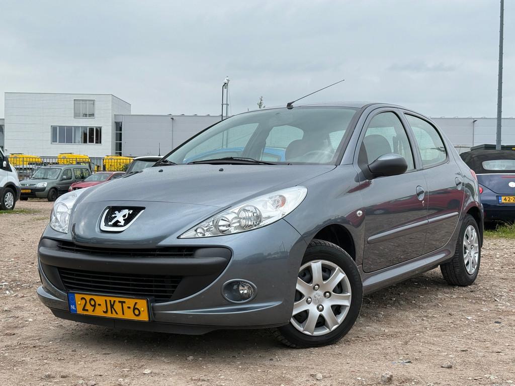 Peugeot 206 + 1.4 XS/ LAAG KM, Voorwielaandrijving, 206+, 31 €/maand, 4 cilinders