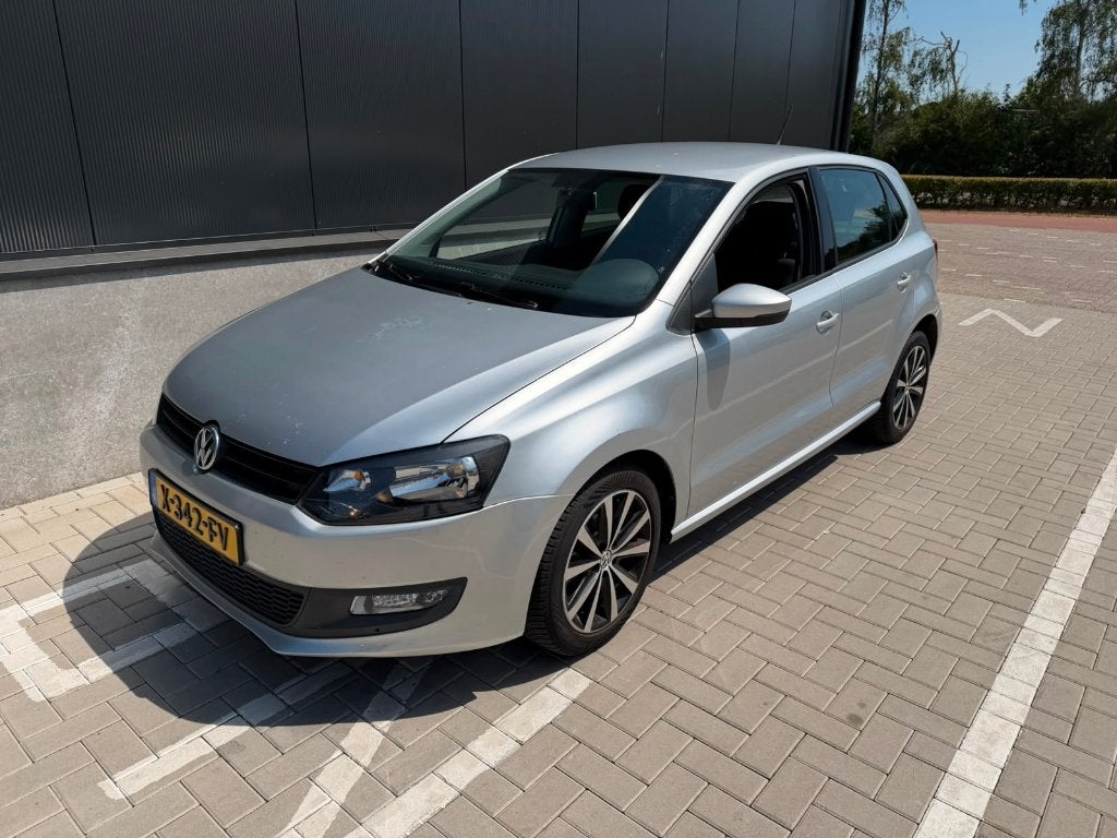 Volkswagen Polo 1.2 TSI 66KW 2013 Grijs, Auto's, Volkswagen, Bedrijf, Polo, Airbags, Airconditioning, Bluetooth, Cruise Control