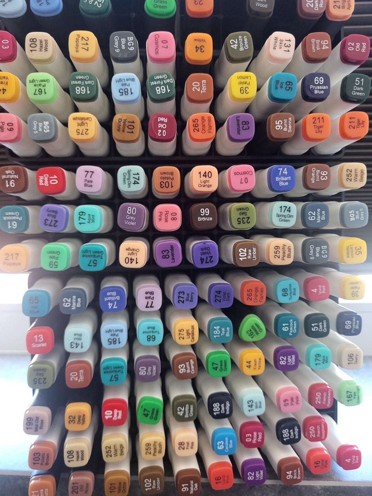 158 Aquamarkers & Twinmarkers met stapelbare boxen, Hobby en Vrije tijd, Tekenen, Ophalen of Verzenden, Zo goed als nieuw, Potlood of Stift