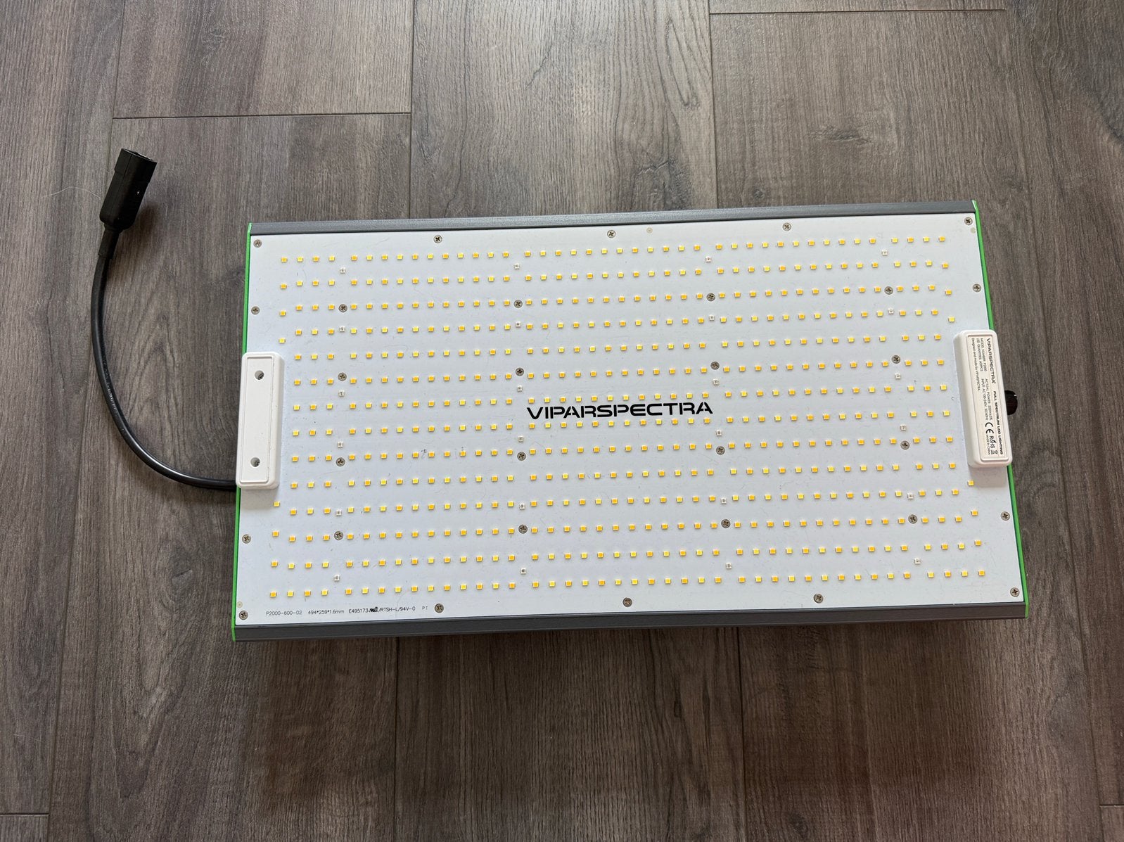Viparspectra P2000 200W full spectrum kweeklicht, Tuin en Terras, Kweekspullen, Ophalen, Zo goed als nieuw, Kweeklamp