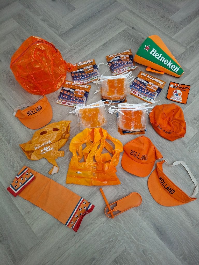 Te koop oranje wk feest spullen voetbal, Maat XL, Ophalen of Verzenden, Gebruikt, Overige typen