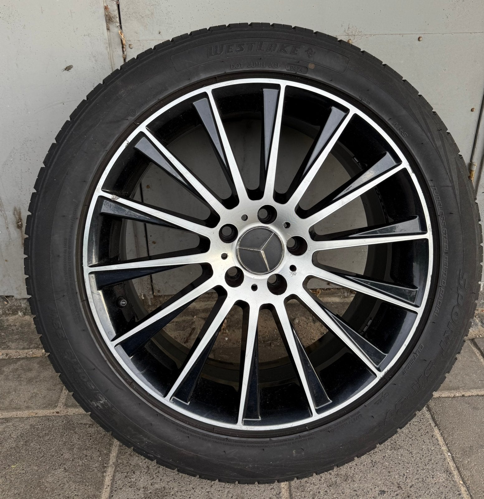 Mercedes AMG 19” velg met band 235/50R19 5x112, Ophalen