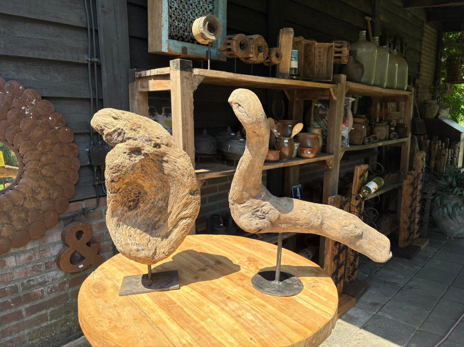 Stoer driftwood op ijzeren statief, Hout, Decoratieobject, Ophalen of Verzenden, Zo goed als nieuw