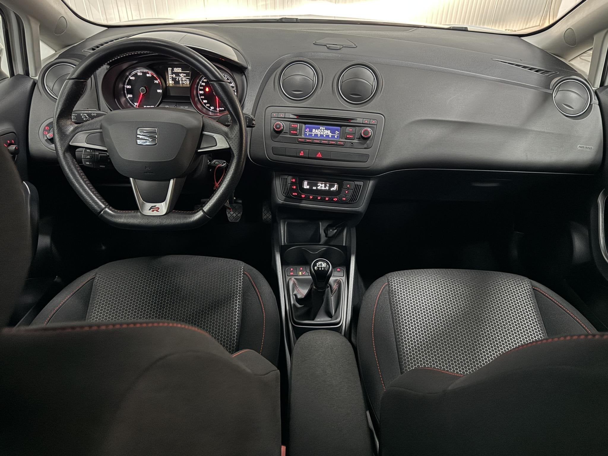 SEAT Ibiza 1.2 TSI FR 135 PK AIRCO/CLIMA CRUISE AUDIO LMV, Auto's, Seat, Voorwielaandrijving, Euro 5, Zwart, 990 kg
