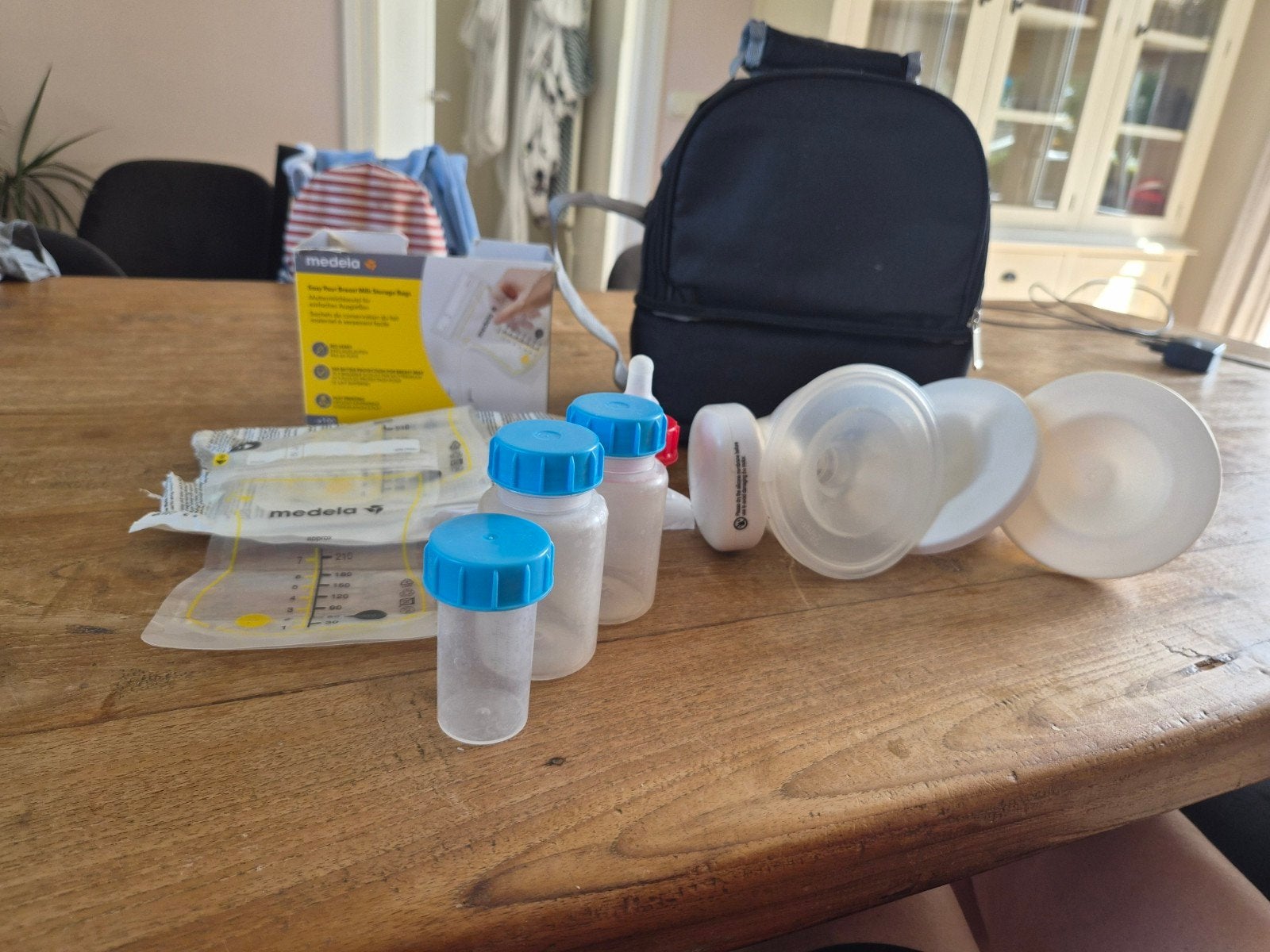 Youha The Ins Gen 1 borstkolf met Medela zakjes, Ophalen of Verzenden, Gebruikt