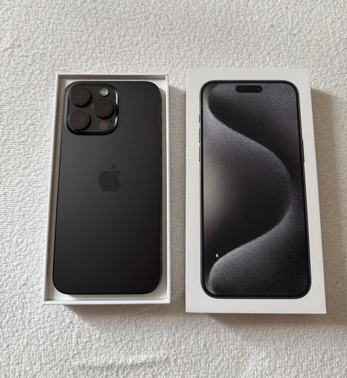 iPhone 15 Pro Max 256GB - Zo goed als nieuw, Telecommunicatie, Mobiele telefoons | Apple iPhone, Ophalen, 128 GB, Zwart, IPhone 15 Pro Max