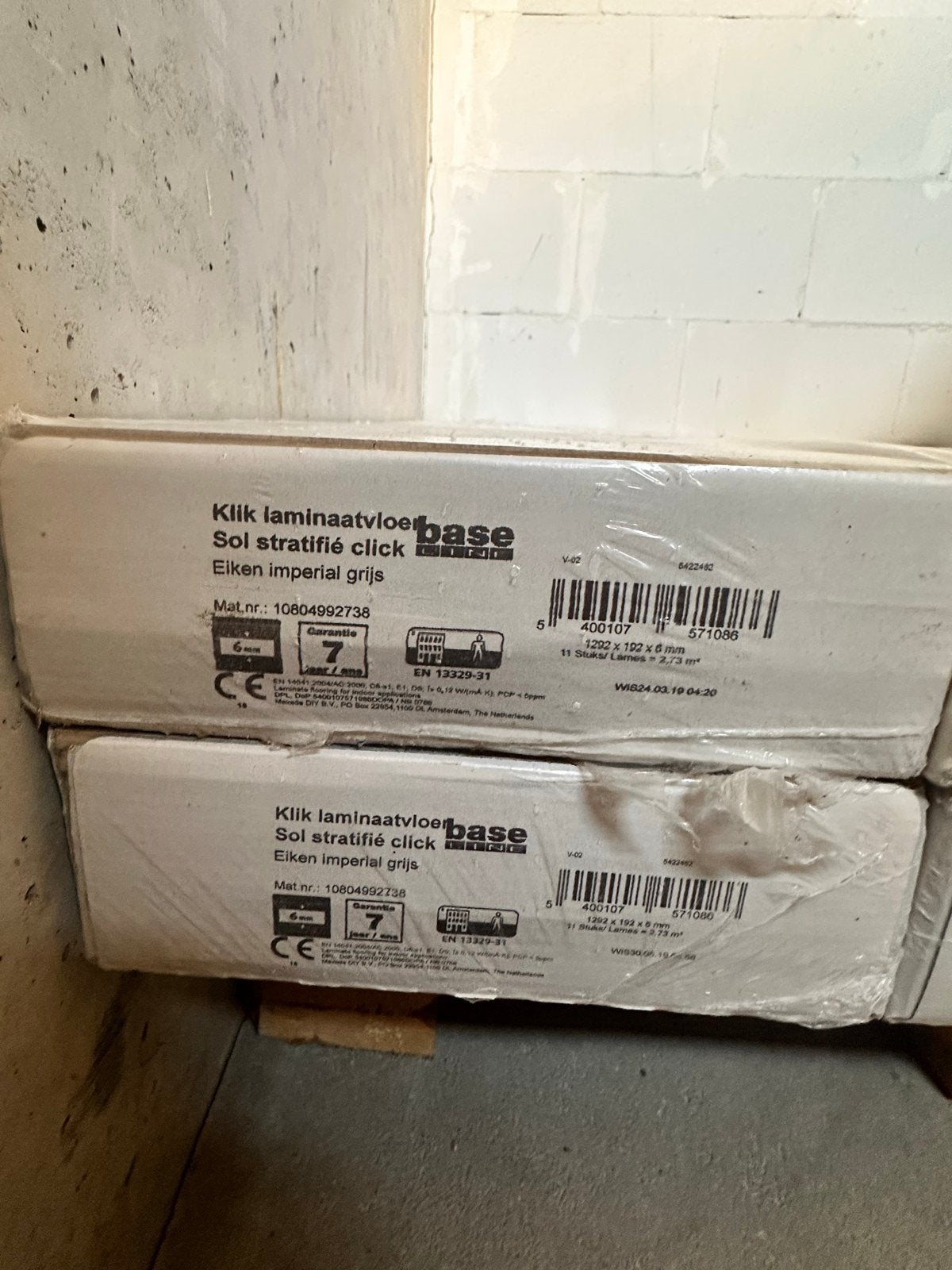4 Pakken Grijs Laminaat - Base Line 2.73 m2 per pak, Ophalen, 50 tot 150 cm, Nieuw, Minder dan 5 m²
