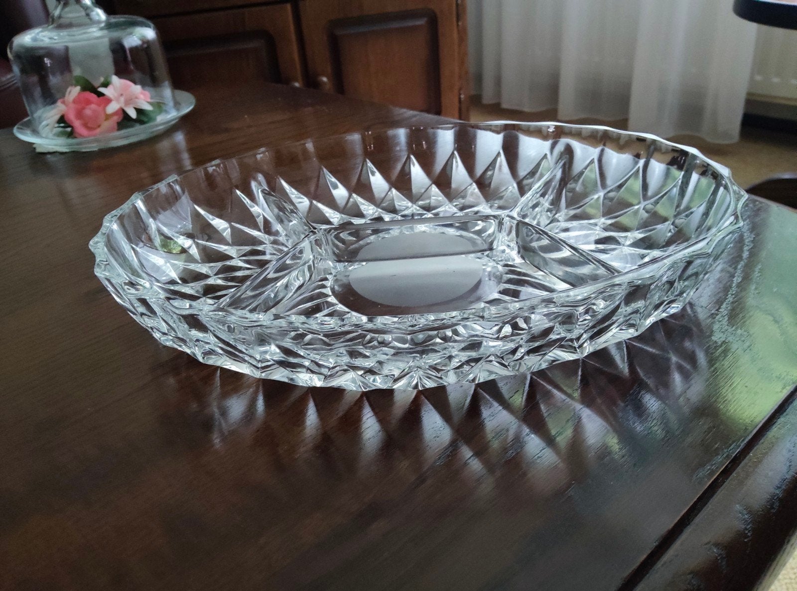 Mooie glazen zware bonbonschaal
4 vaks
Als nieuw, Antiek en Kunst, Ophalen of Verzenden