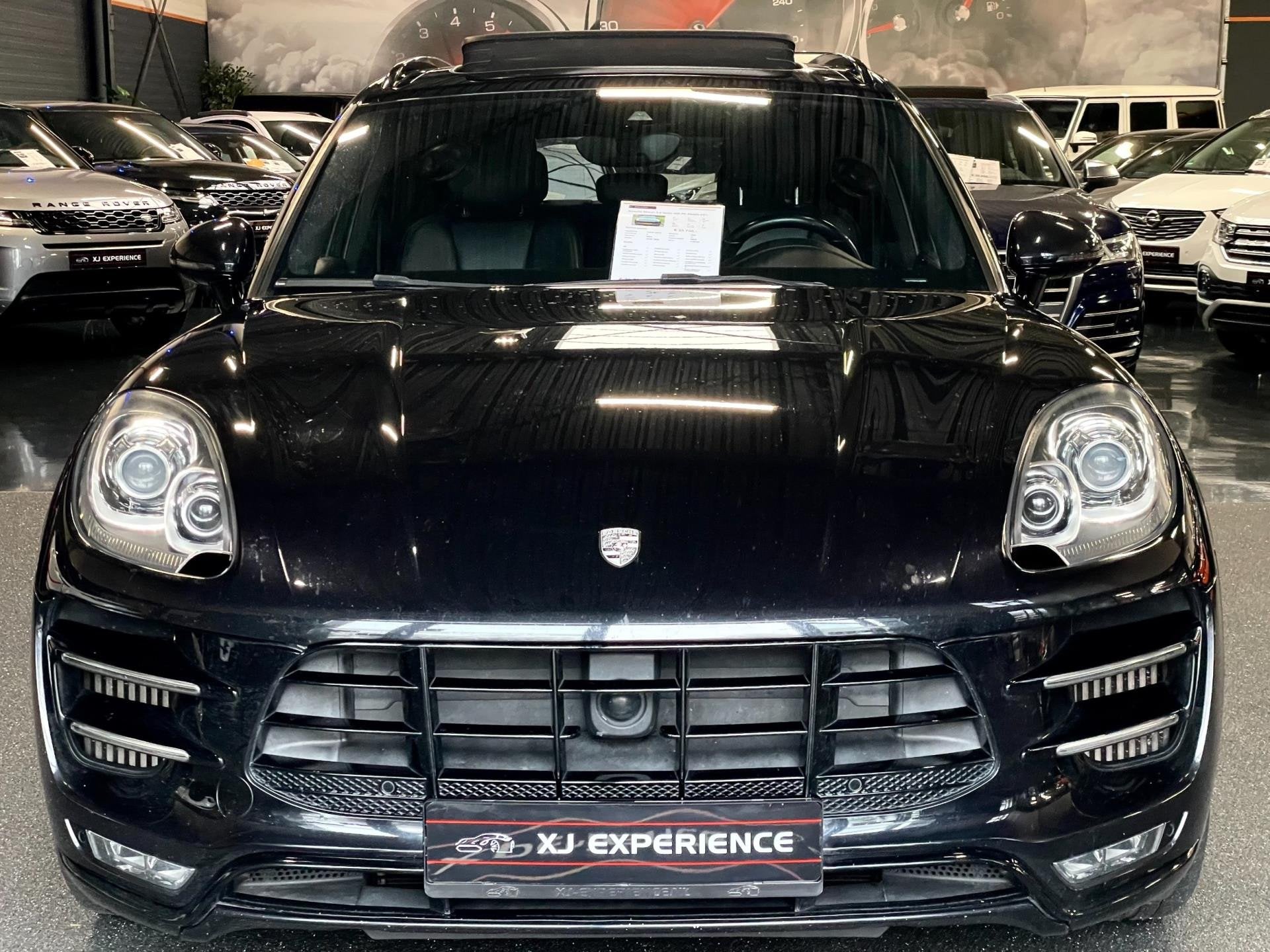 Porsche Macan 3.6 Turbo 400 PK-PANO-21"-AKRAPOVIC-SPORT CHRO, Automaat, Gebruikt, Vierwielaandrijving, SUV of Terreinwagen
