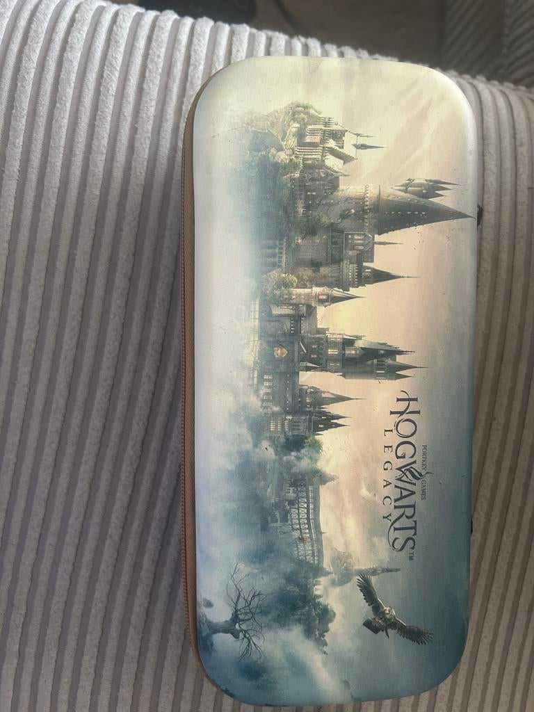 Nintendo Switch Lite Turquoise met Hogwarts Legacy hoes, Ophalen, Turquoise, Zo goed als nieuw, Met beschermhoes of tas