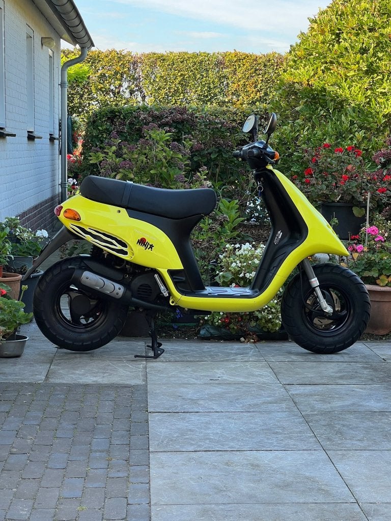 ⭐️Piaggio Typhoon TPH 50cc 2 takt geel Brom Nette staat⭐️, Fietsen en Brommers, Niet ingevuld, Niet ingevuld, Niet ingevuld