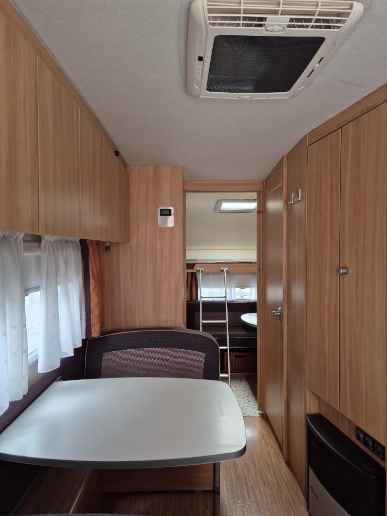 Dethleffs caravan, Caravans en Kamperen, Caravans, Schokbreker, Treinzit, Particulier, Meer dan 6
