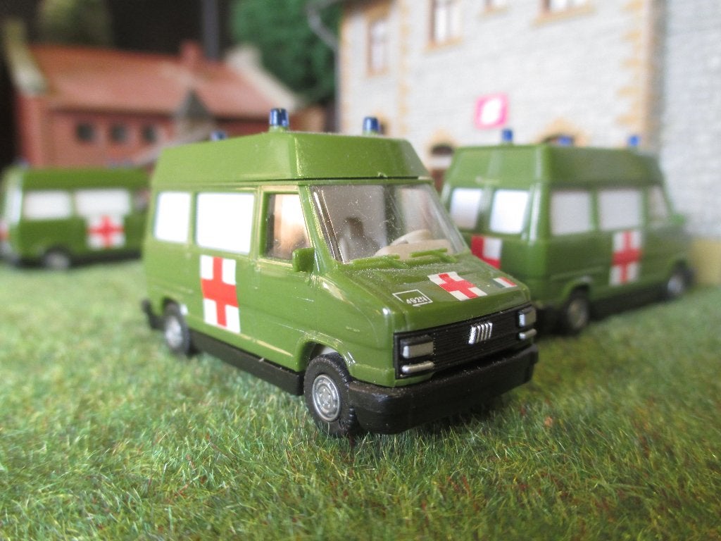 Fiat Ducato Militaire Ambulance - Praliné, Ophalen of Verzenden, Nieuw, Bus of Vrachtwagen, Overige merken