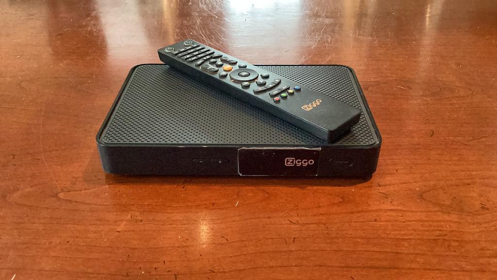 Decoder voor digitale televisie via Ziggo, Ophalen of Verzenden, Zo goed als nieuw, Decoder