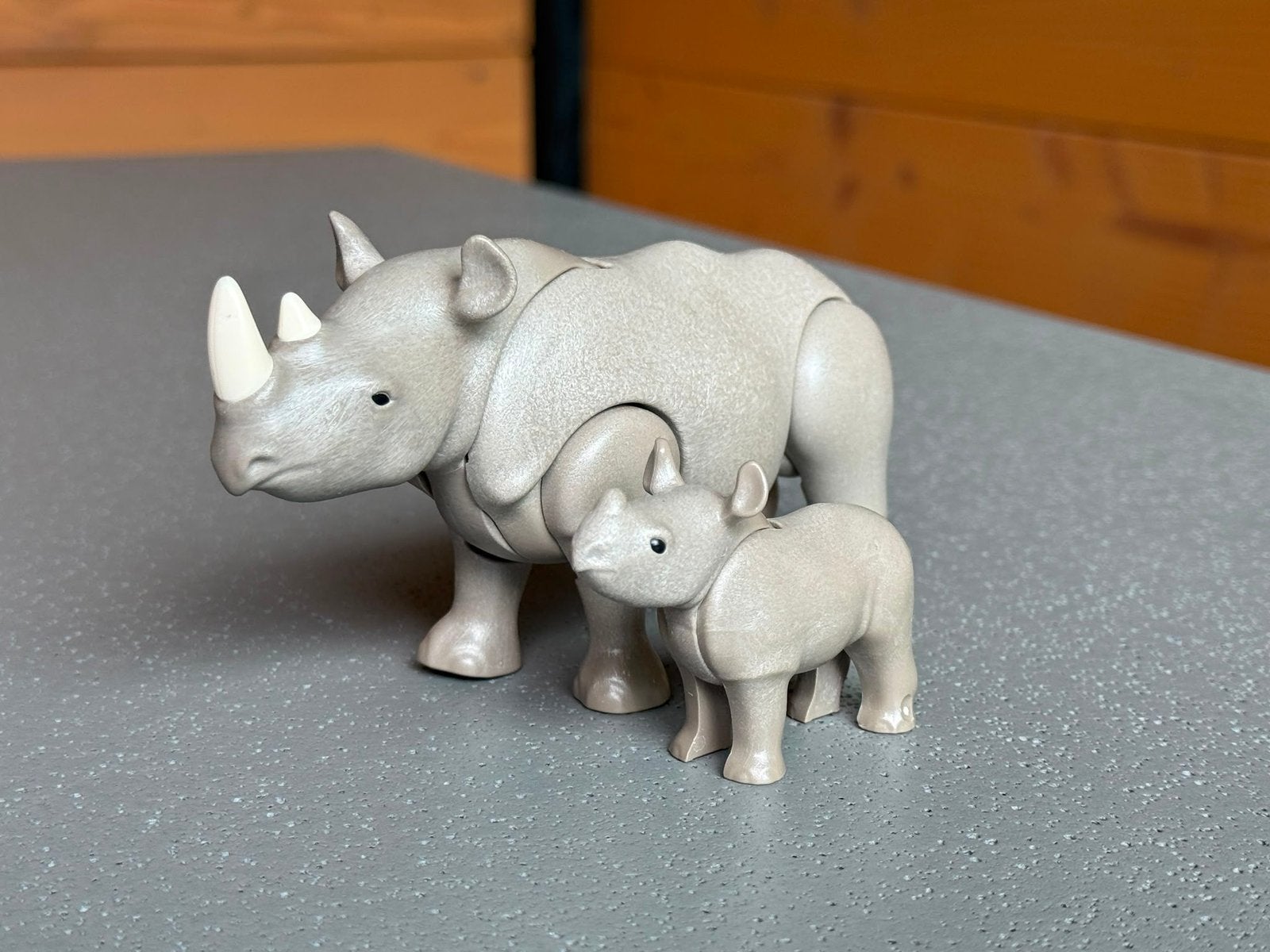 PLAYMOBIL Family Fun Neushoorn met baby, Complete set, Zo goed als nieuw, Figuren, Family fun