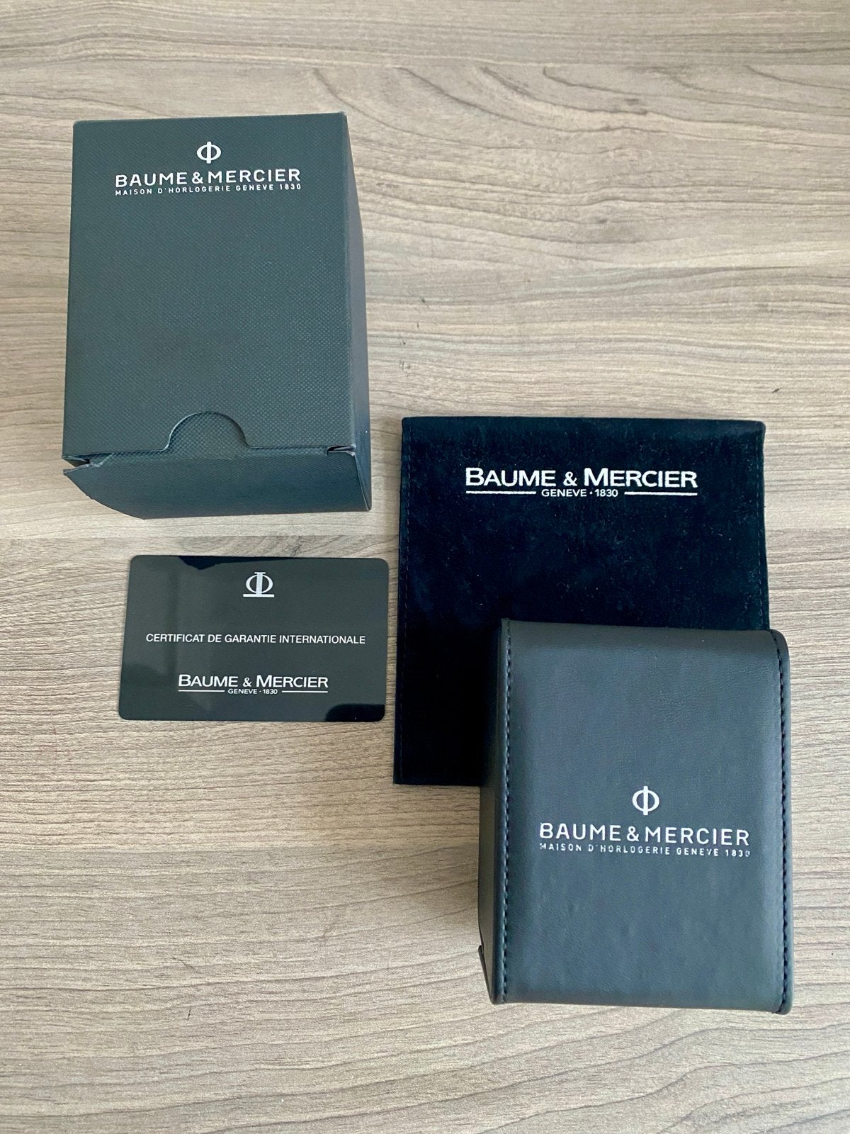 Baume & Mercier Hampton Acier Quartz - Diamanten, Overige merken, Leer, Staal, Verzenden