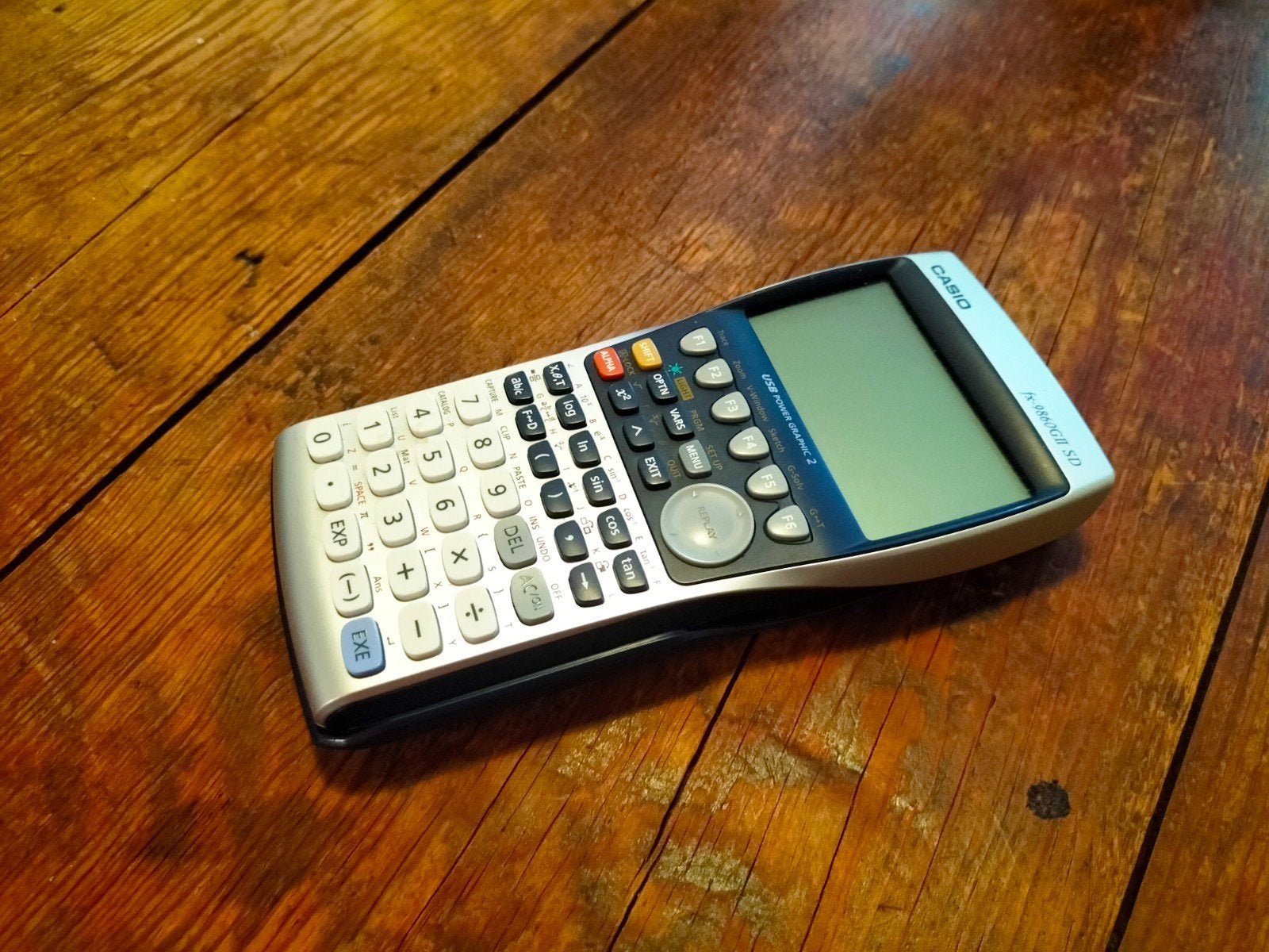 CASIO fx-9860GII SD grafisch rekenmachine, Ophalen of Verzenden, Grafische rekenmachine, Zo goed als nieuw