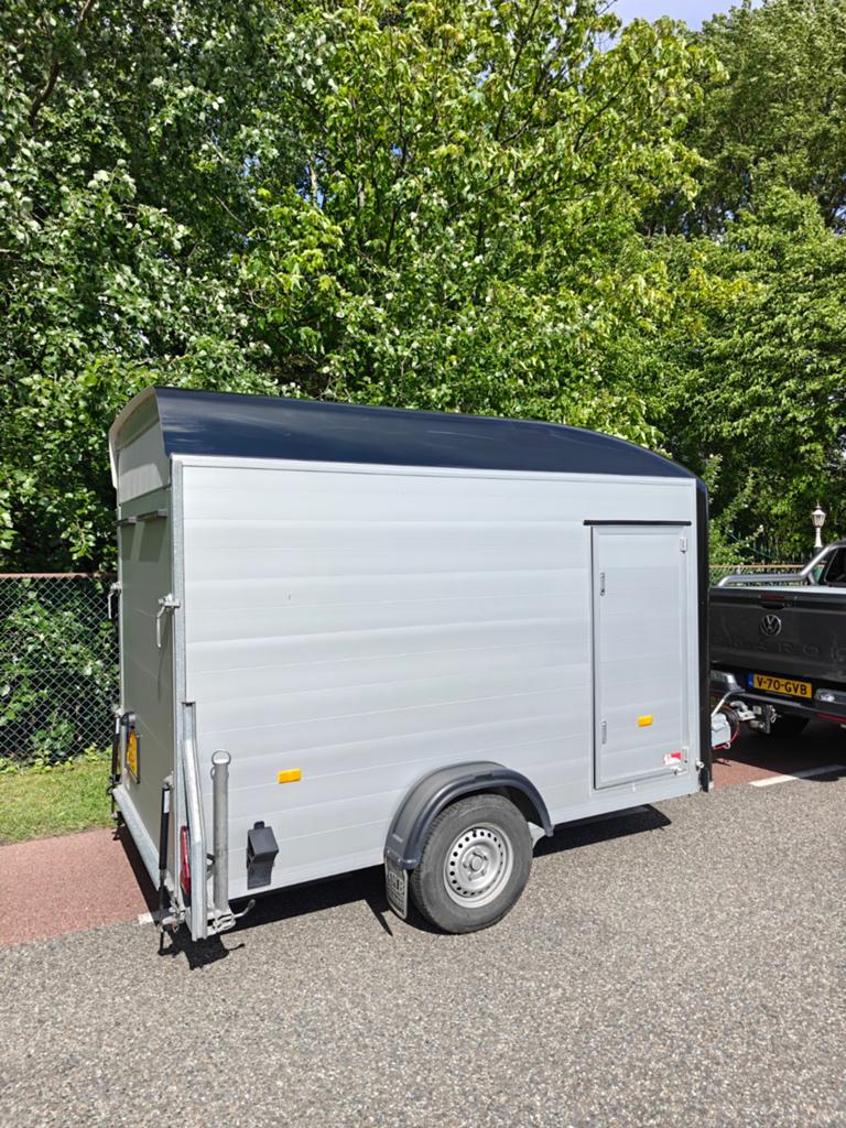 Easyline gesloten aanhanger met laadklep, Ophalen of Verzenden, Zo goed als nieuw