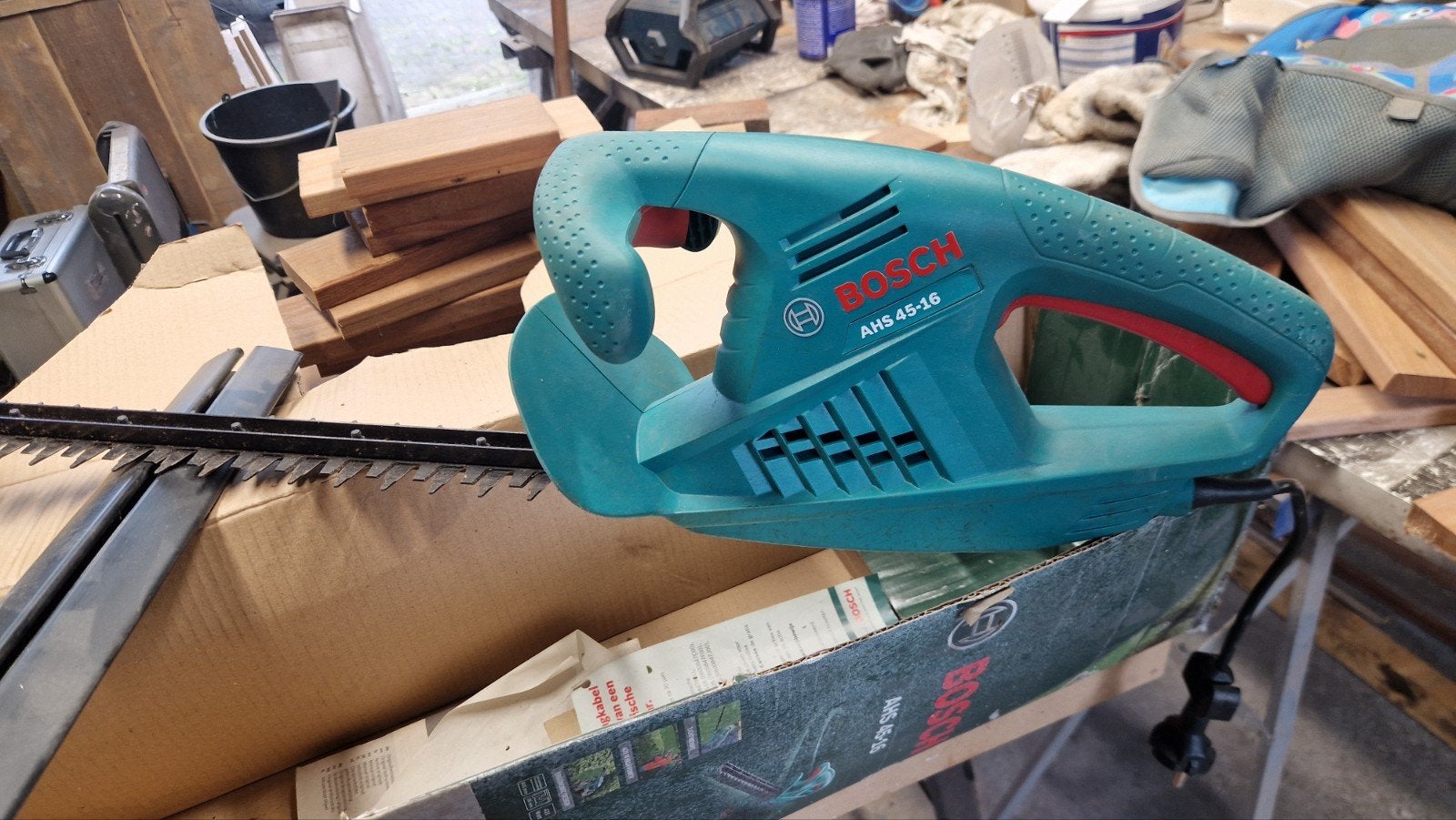 Bosch AHS 45-16 Heggenschaar - Zo goed als nieuw, Ophalen, Zo goed als nieuw, Elektrisch, Bosch