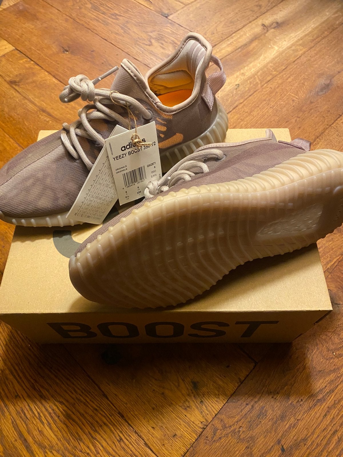 Yeezy 350 nieuw, Overige kleuren, Nieuw, Ophalen of Verzenden, Sneakers of Gympen
