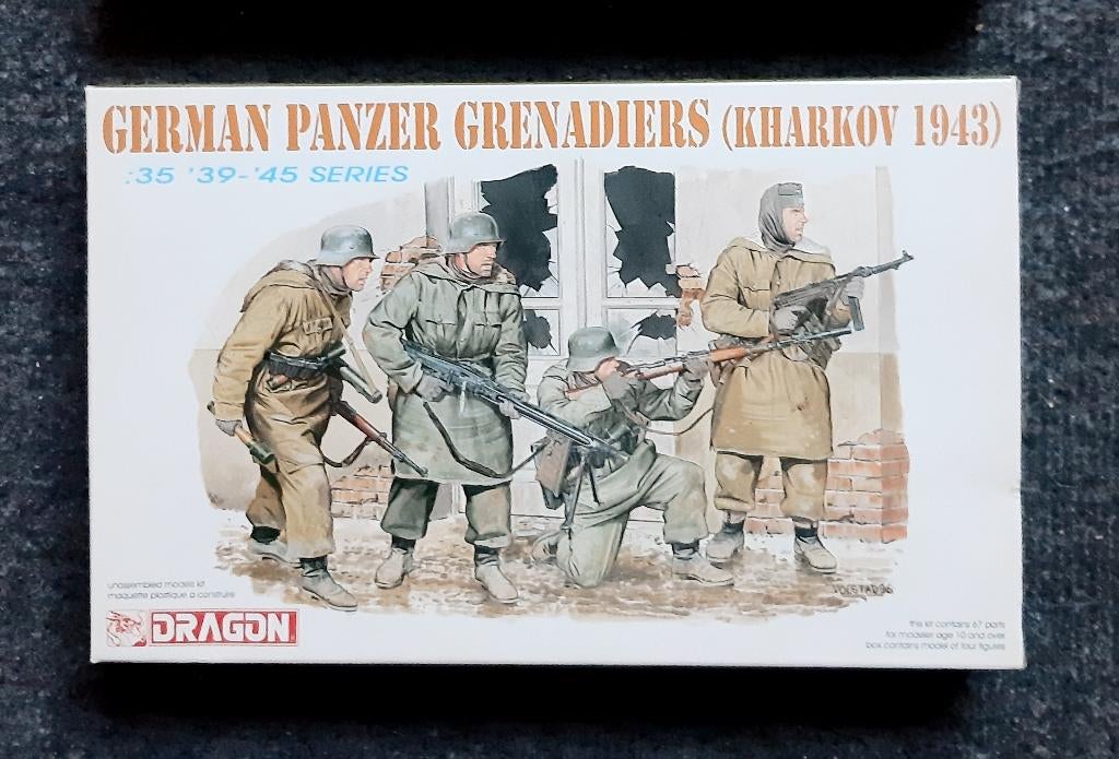 Dragon German Panzer Grenadiers (Kharkov 1943) 1:35, Ophalen of Verzenden, Zo goed als nieuw, 1:35 tot 1:50, Figuur of Figuren