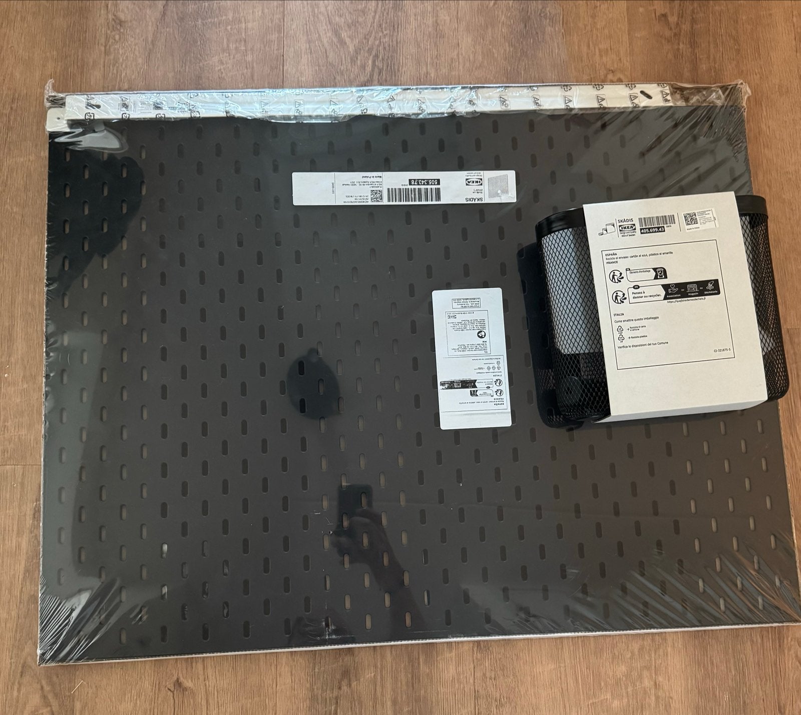 IKEA SKÅDIS ophangbord, zwart, 76x56 cm, nieuw in verpakking, Ophalen, Zwart, Nieuw, Metaal