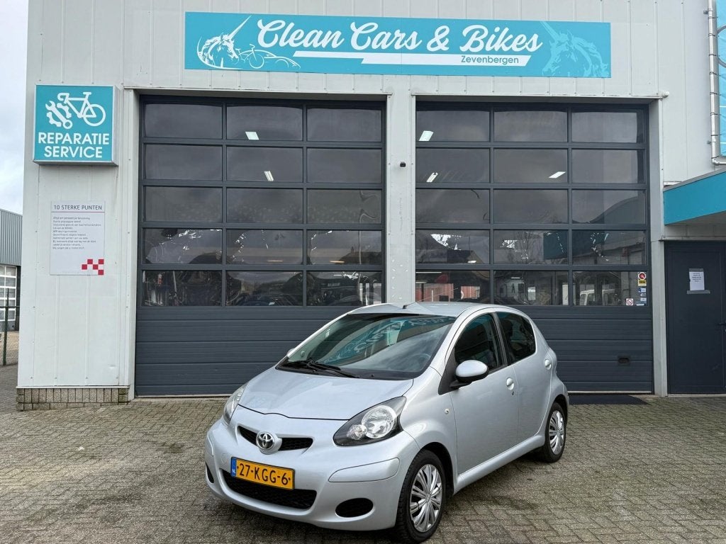 Toyota Aygo 1.0-12V Comfort (bj 2009, semi-automaat), Gebruikt, 4 stoelen, 68 pk, Origineel Nederlands