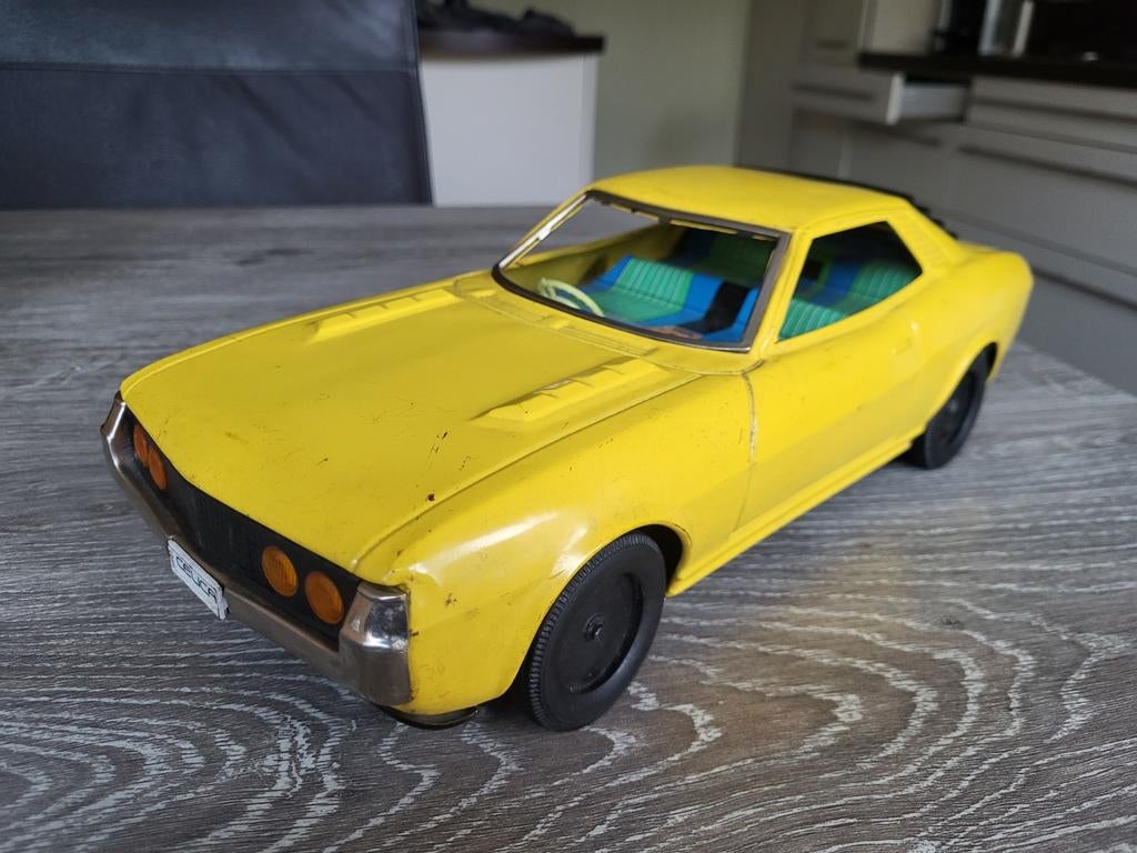 Toyota Celica 38 centimeter, Hobby en Vrije tijd, Modelauto's | 1:24, Ophalen of Verzenden, Zo goed als nieuw, Overige merken