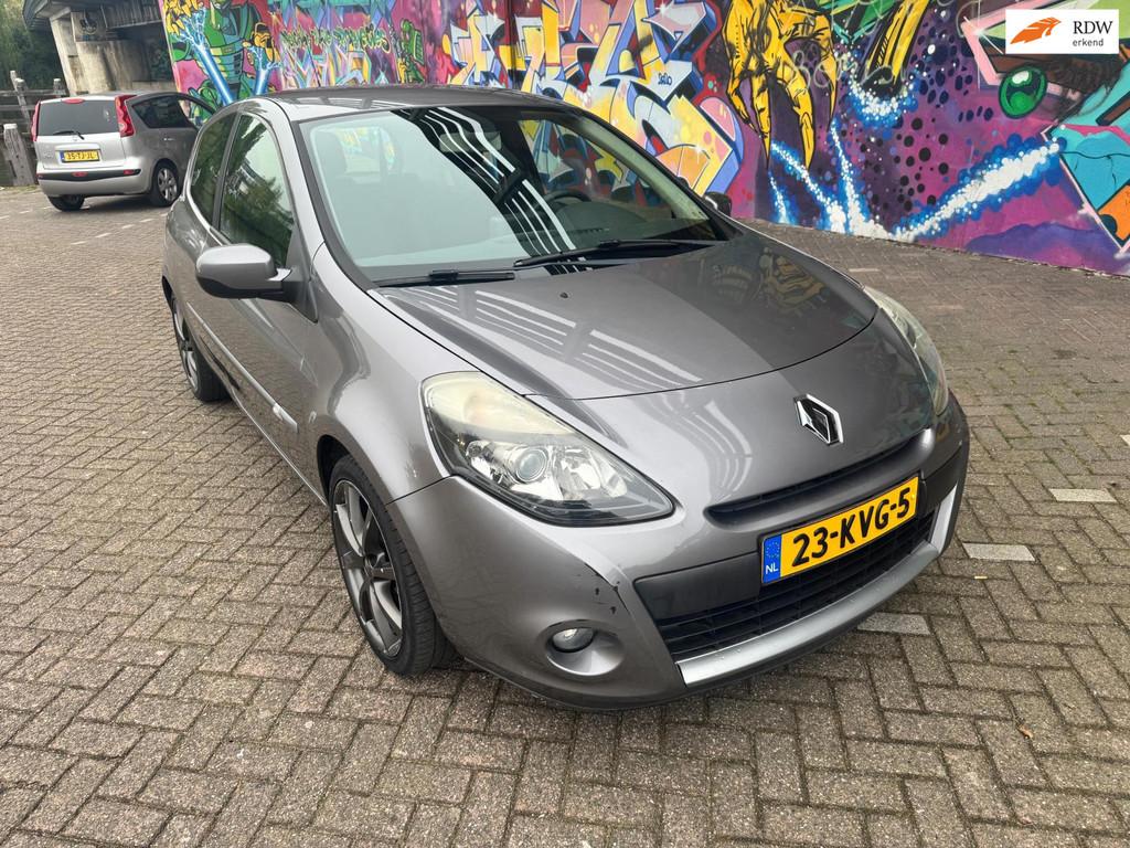 Renault Clio 1.2 TCe Sélection Business Sport zeer mooie au, Auto's, Renault, Gebruikt, 4 cilinders, 49 €/maand, Origineel Nederlands