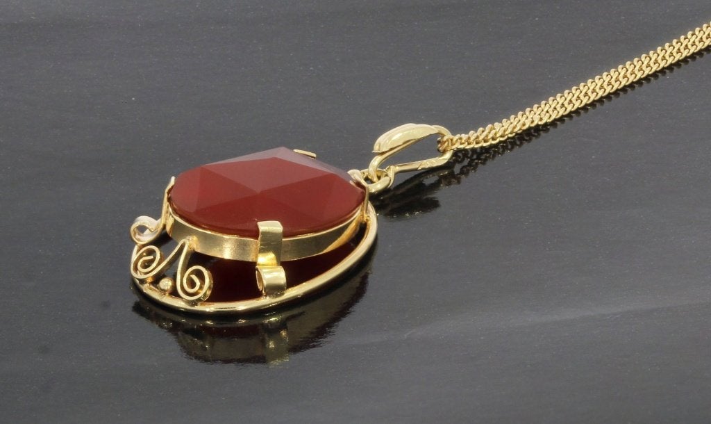 Carneool edelsteen 14k gouden ketting hanger vintage retro, Voordeelsieraden, Ophalen of Verzenden, Zo goed als nieuw, Met edelsteen