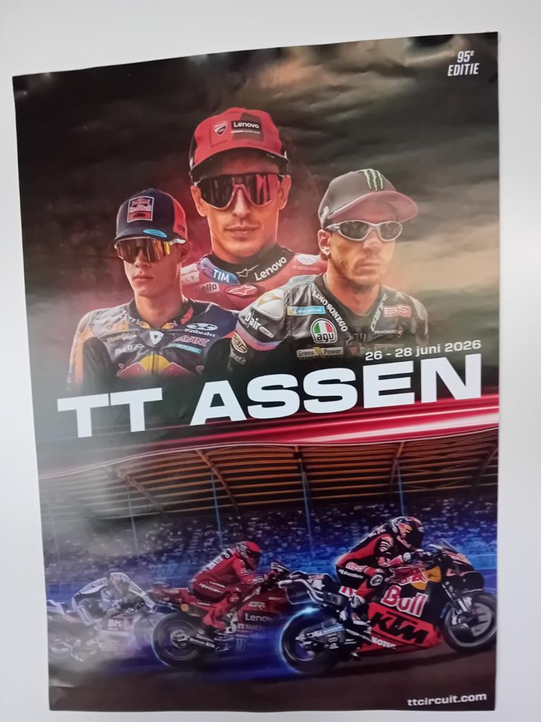TT Assen 2026 Poster - MotoGP Evenement, Rechthoekig Staand, Nieuw, Ophalen of Verzenden, Sport