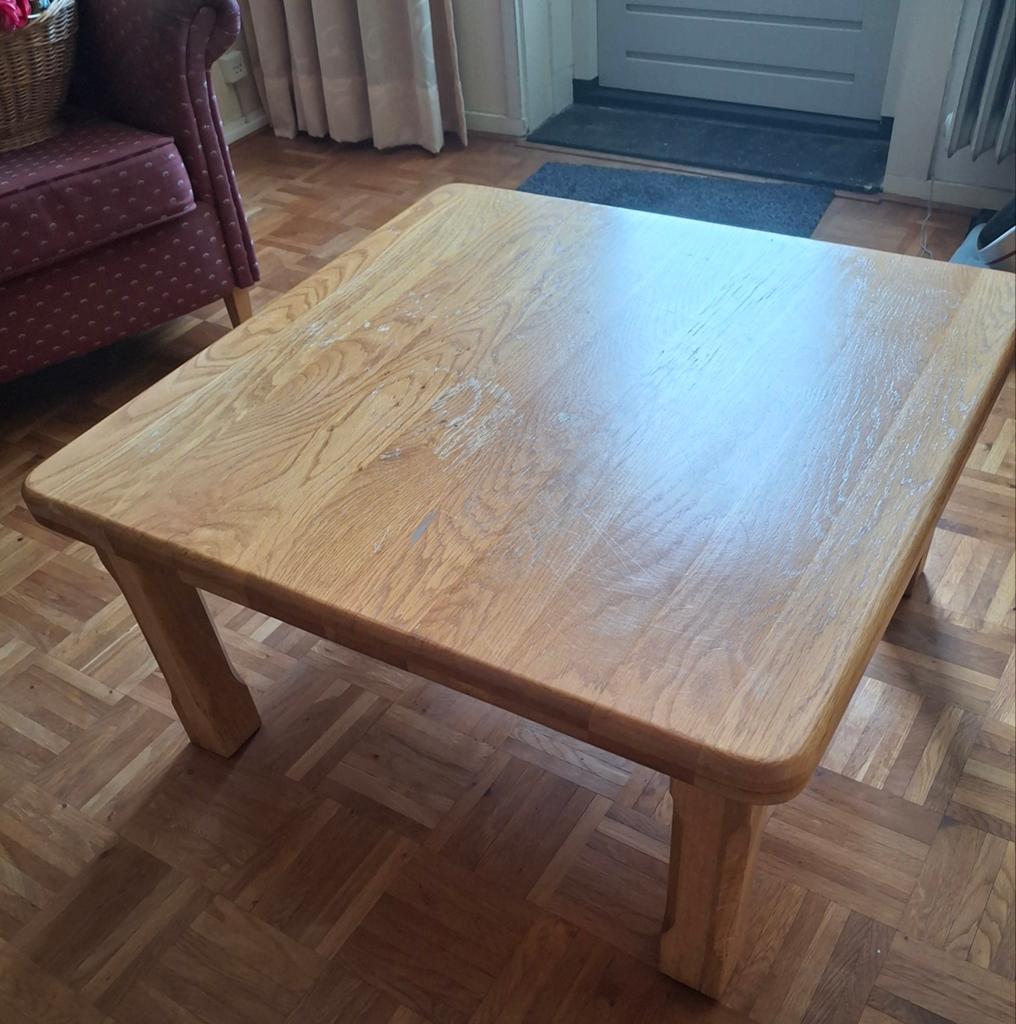 Lichteiken salontafel bijzettafel
76x76x41 hoog, Ophalen, Gebruikt, 50 tot 100 cm, 50 tot 100 cm
