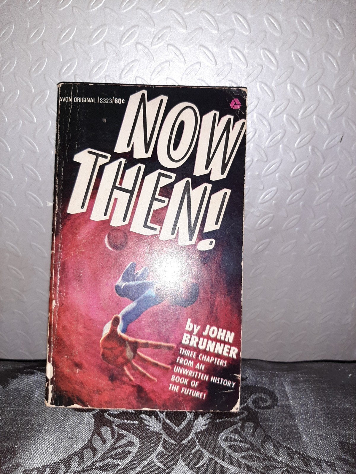 Now Then! - John Brunner (1968) Sciencefiction Boek, Ophalen of Verzenden, Gelezen, John Brunner