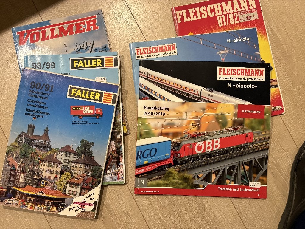 modelspoor catalogi, Hobby en Vrije tijd, Overige merken, Gebruikt, Gelijkstroom of Wisselstroom, Analoog