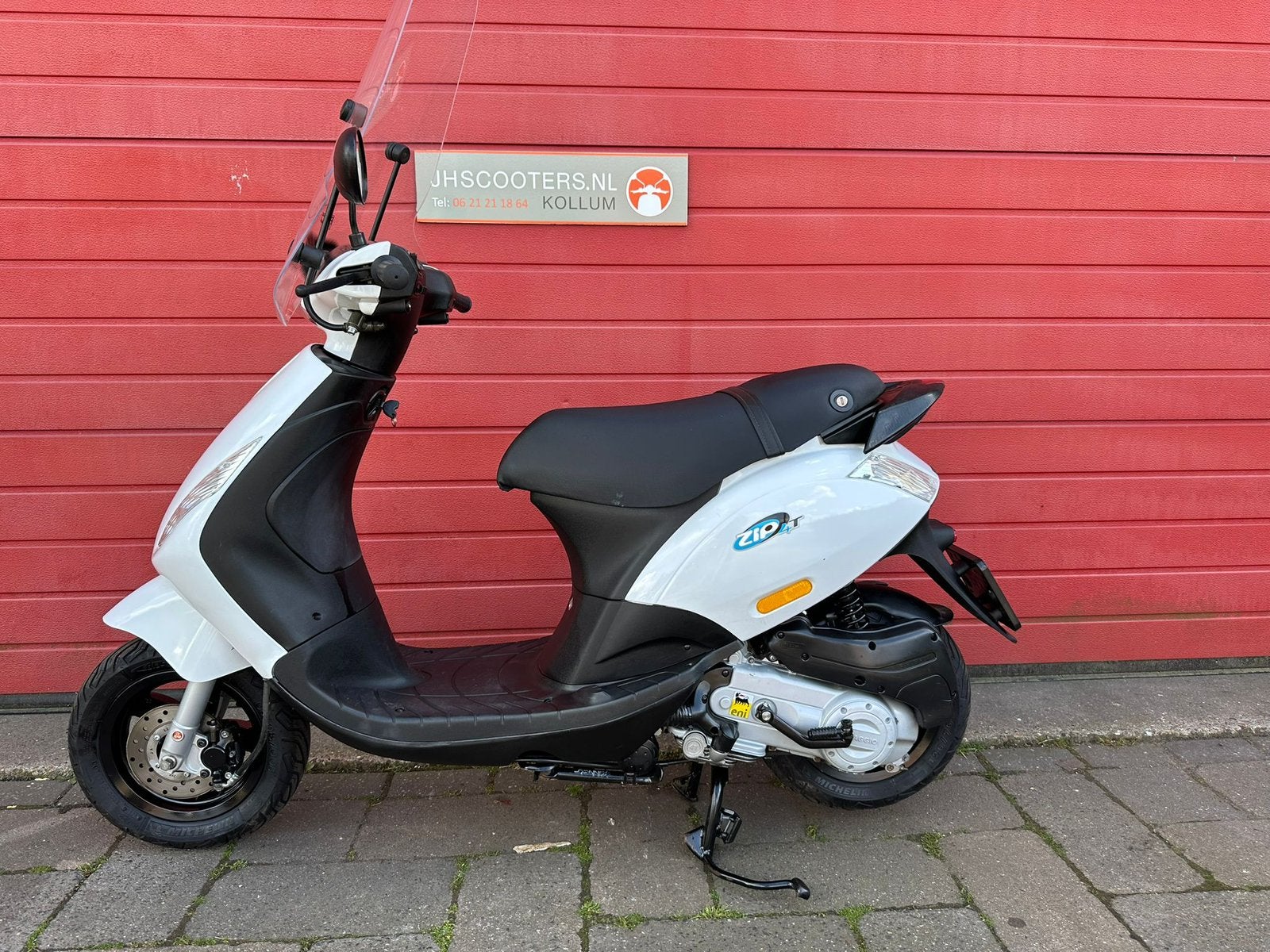 Super mooie en goed onderhouden Piaggio Zip snor scooter, Ophalen, Zo goed als nieuw, Benzine, Piaggio