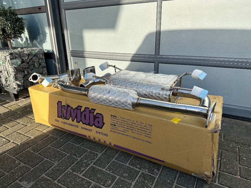 Invidia Q300 catback uitlaatsysteem - Toyota GT86 Subaru BRZ, Auto diversen, Ophalen of Verzenden