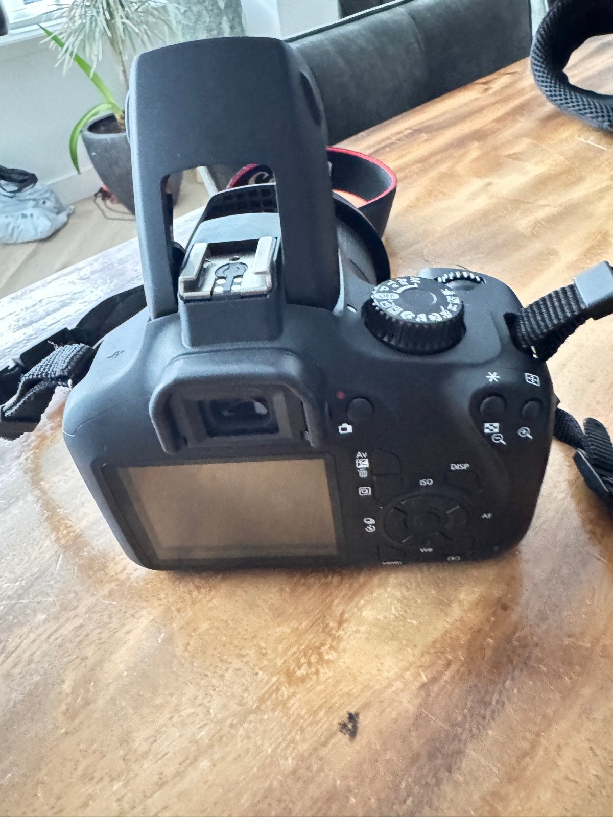Canon EOS 4000D Spiegelreflexcamera met 2 lenzen en accessoi, Spiegelreflex, Canon, Zo goed als nieuw, Accu