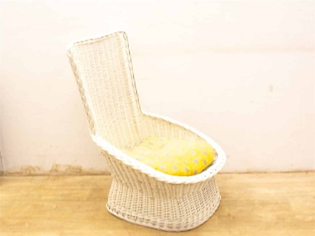 Vintage witte kinderstoel 22898