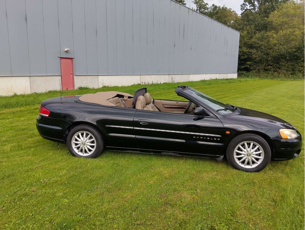 Chrysler sebring convertible 2.7 automaat 2001, Auto's, Automaat, Beige, Cabriolet, 4 stoelen