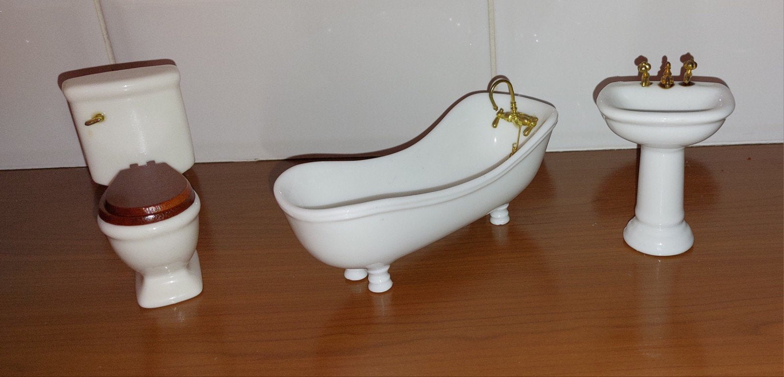 Badkamer set voor poppenhuis., Ophalen, Zo goed als nieuw, Poppenhuis