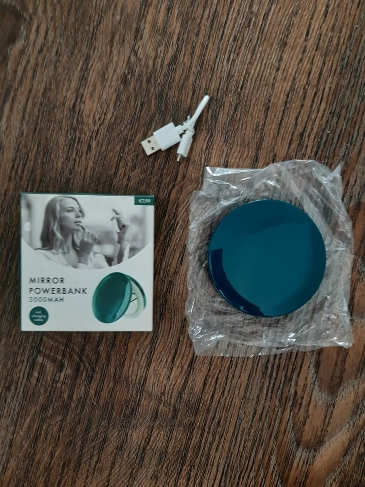 Powerbank met spiegel, Ophalen of Verzenden, Nieuw
