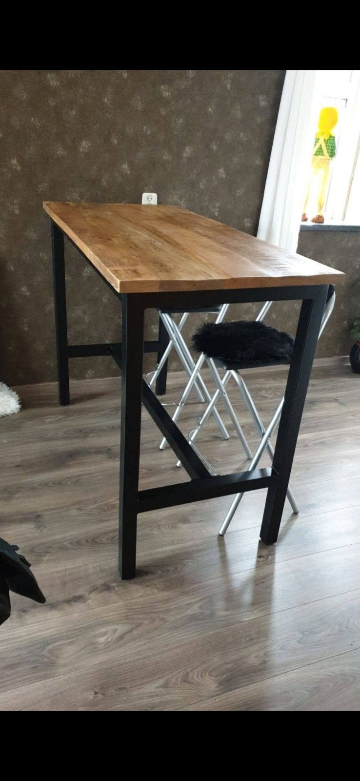 Bartafel met 4 barkrukken - 120x70 cm, Ophalen, Zo goed als nieuw