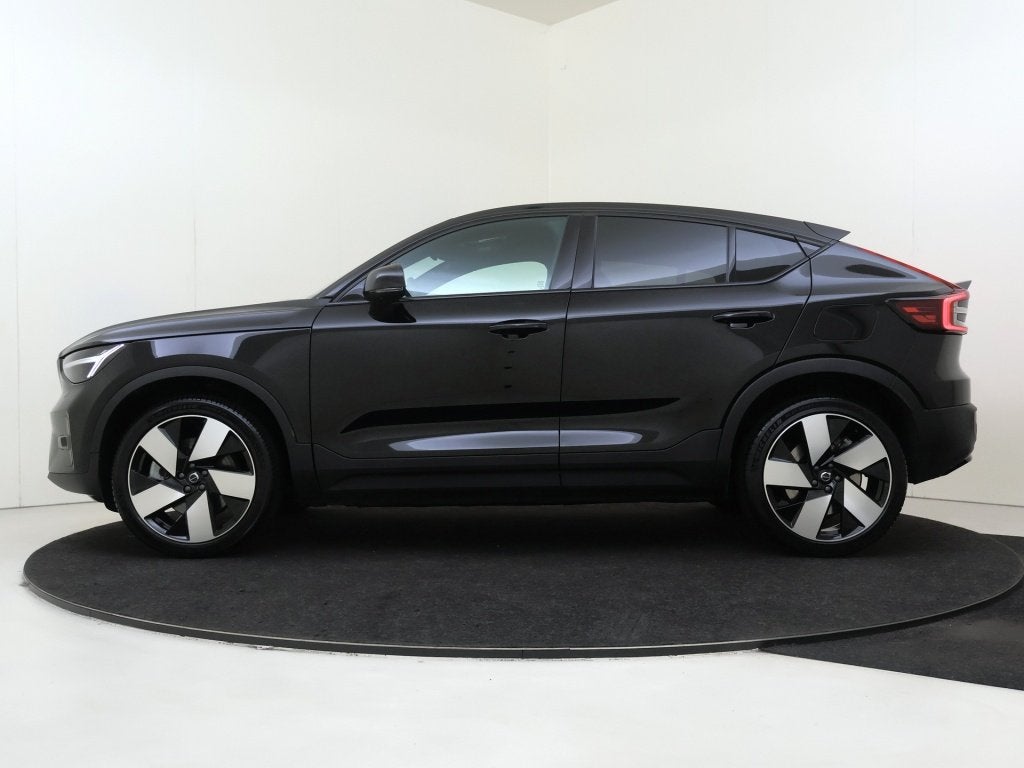 Volvo C40 Extended Ult. 82 kWh | Panodak | Stoelgeheugen |, 82 kWh, Automatische klimaatregeling, Zwart, 420 min