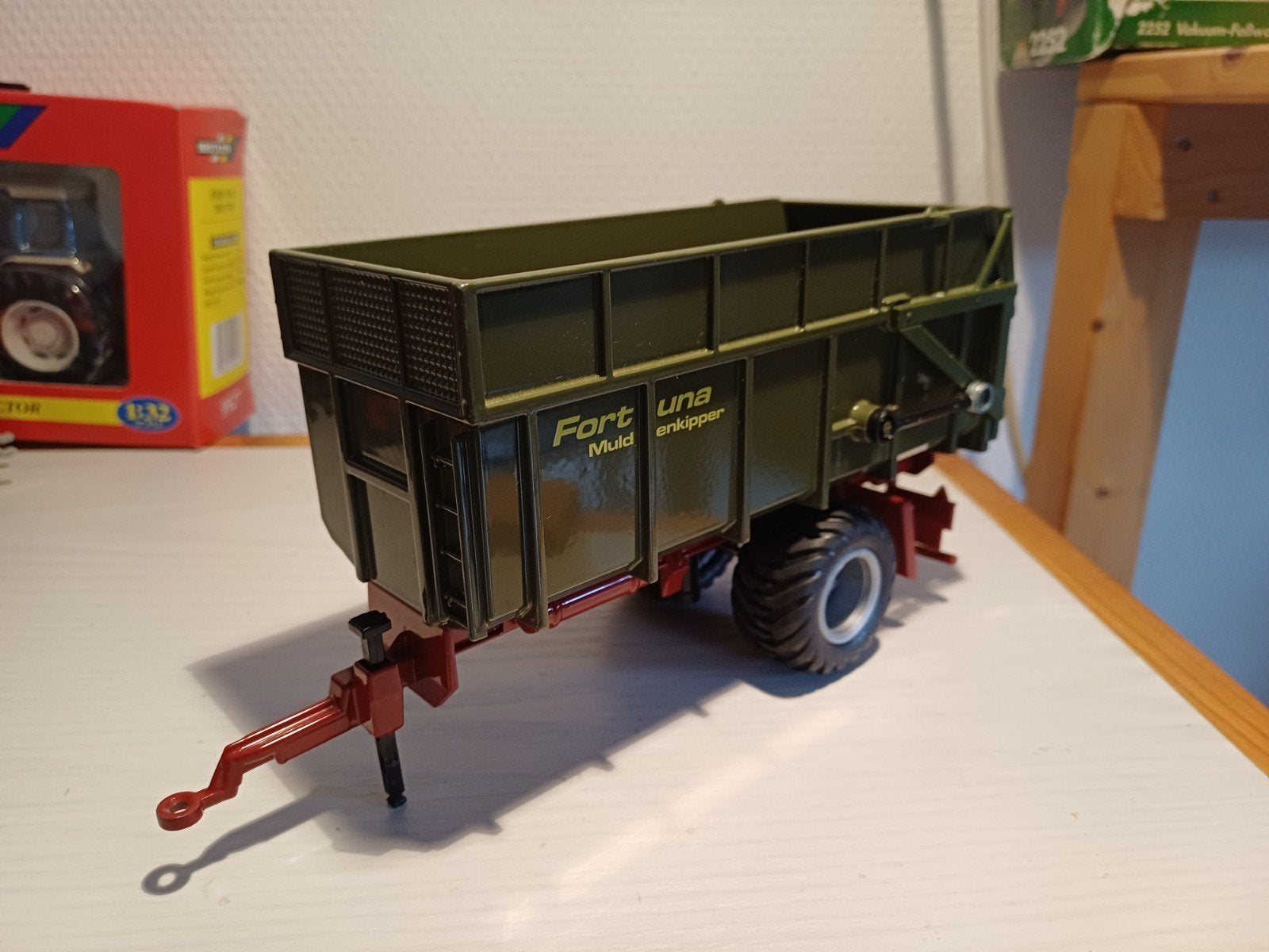 Britains Siku Fortuna kieper, Hobby en Vrije tijd, Ophalen of Verzenden, Zo goed als nieuw, Tractor of Landbouw, Britains
