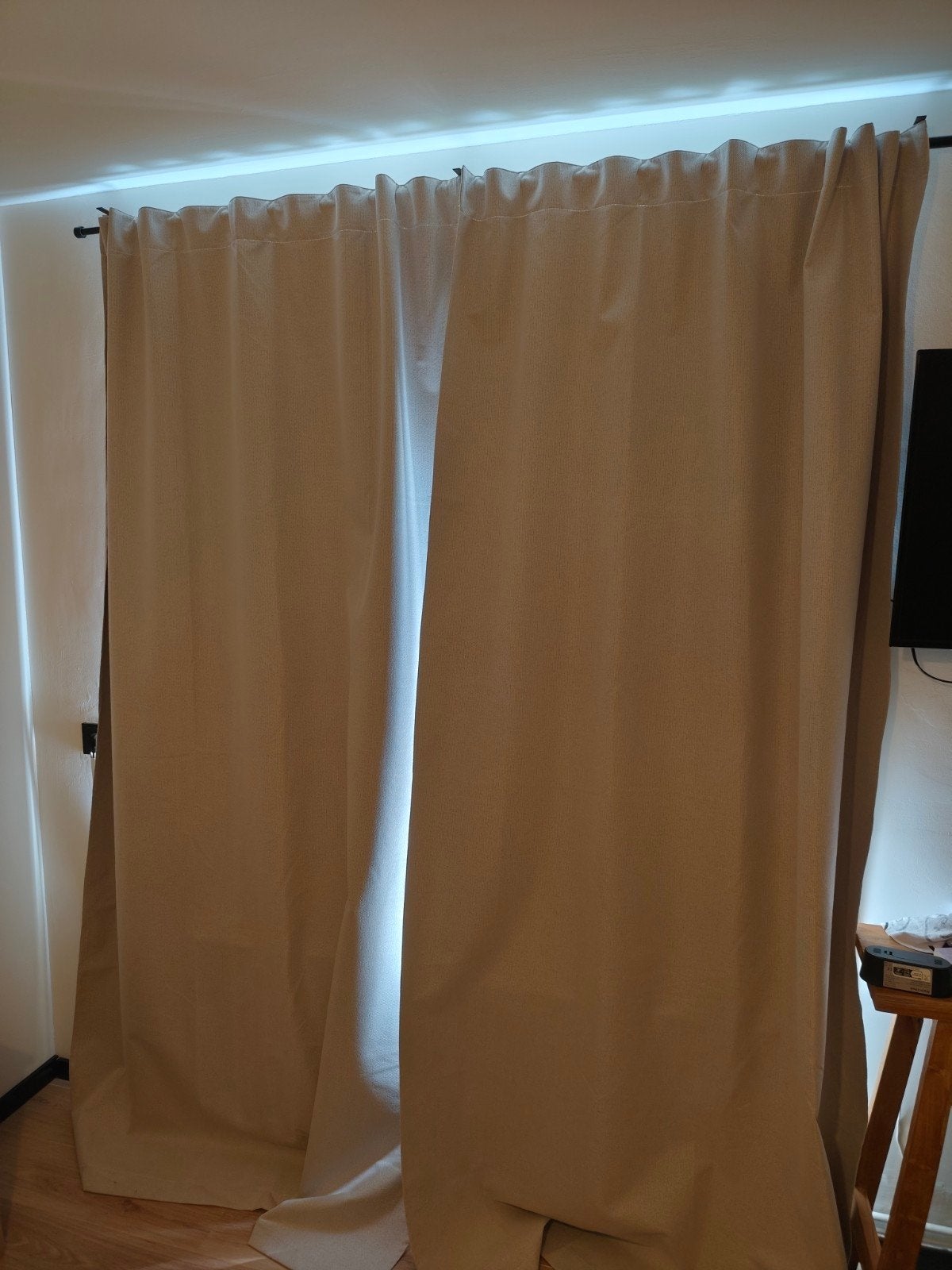 Set 2 H&M Home crèmekleurige gordijnen 120x250 cm met roe, Ophalen of Verzenden
