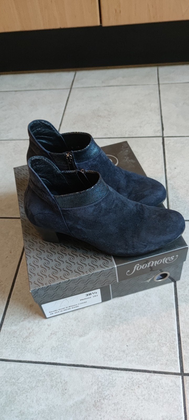 FOOTNOTES erg mooie enkel laarzen maat 38.5, Kleding | Dames, Schoenen, Ophalen of Verzenden, Zo goed als nieuw, Blauw