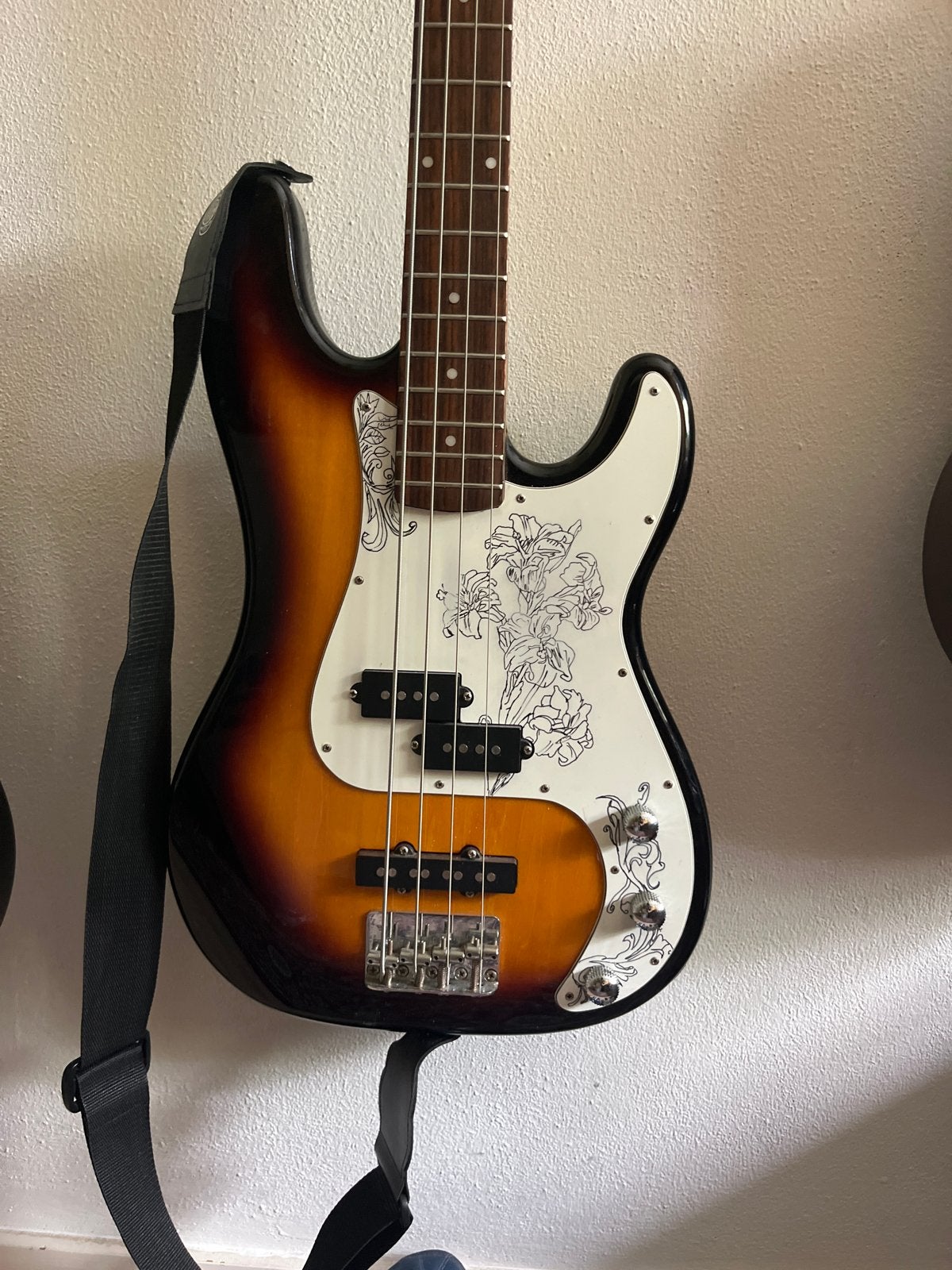 Beginners basgitaar met PJ-stijl pickups - uniek gepimpt!, Ophalen, Gebruikt, Elektrisch